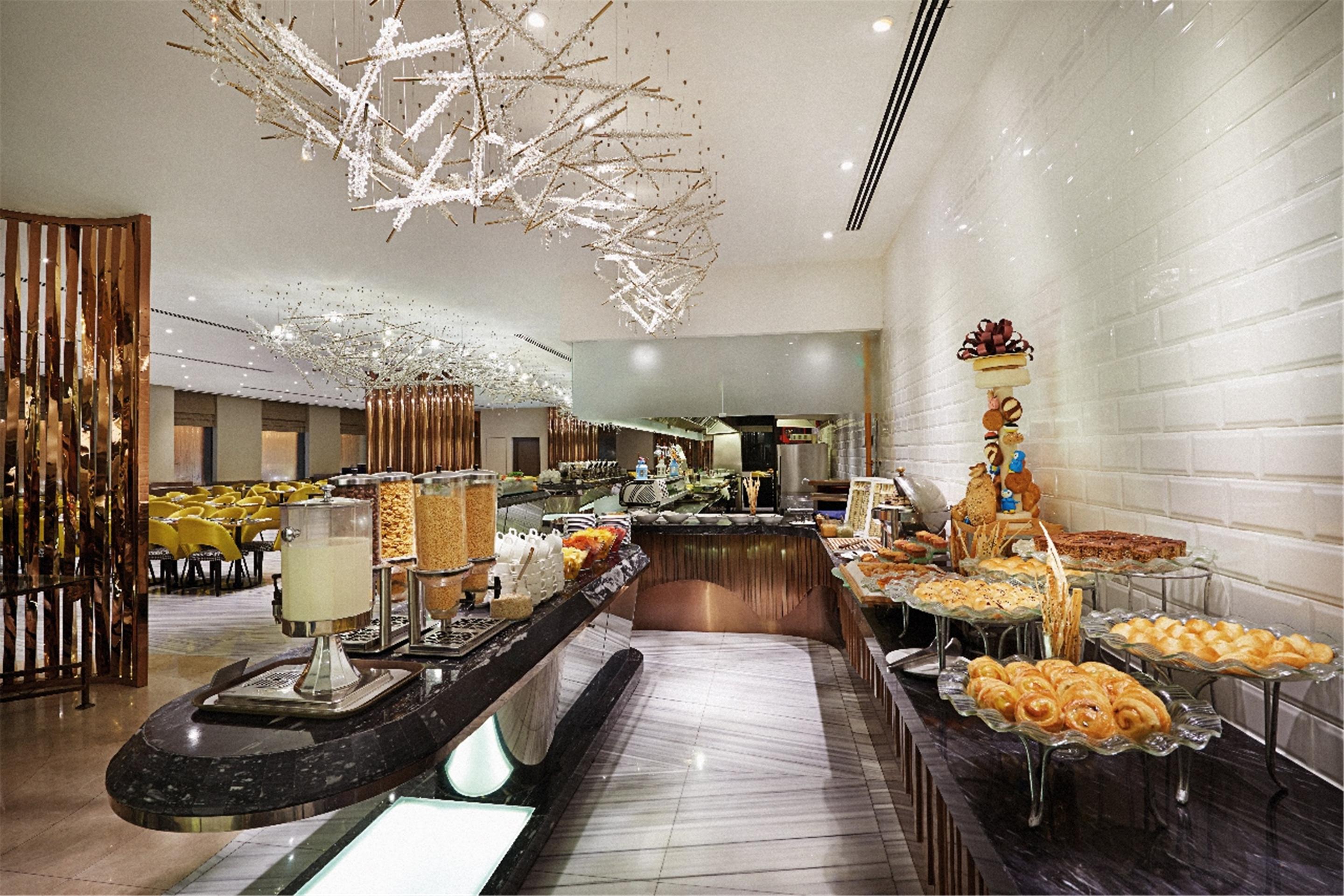 Dorsett Kuala Lumpur Hotel Eksteriør billede The buffet at the hotel