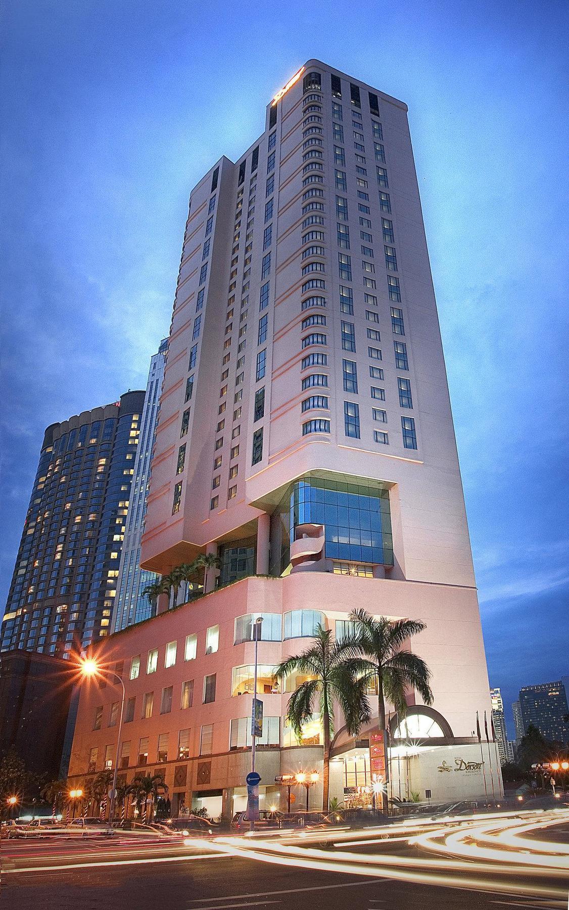 Dorsett Kuala Lumpur Hotel Eksteriør billede The hotel at night