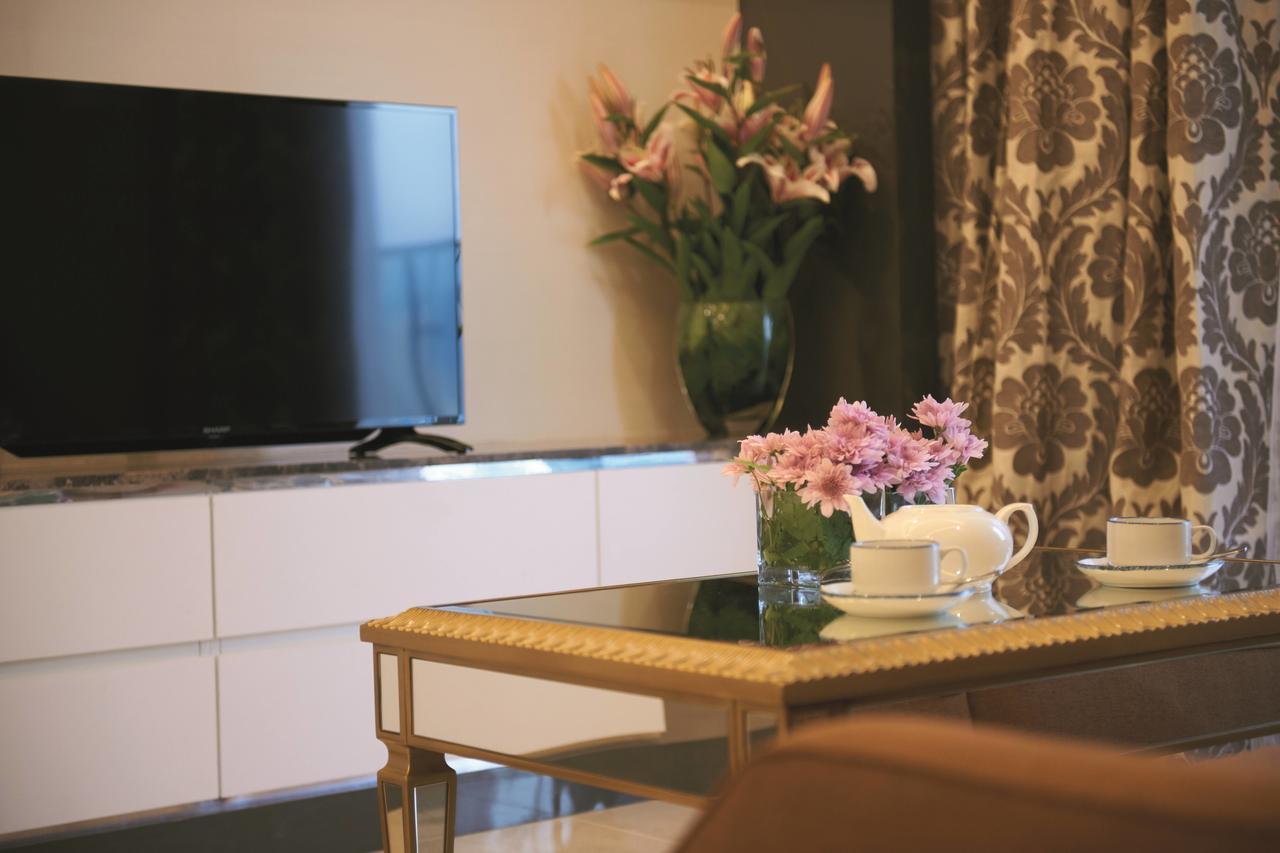 Dorsett Kuala Lumpur Hotel Eksteriør billede A television set